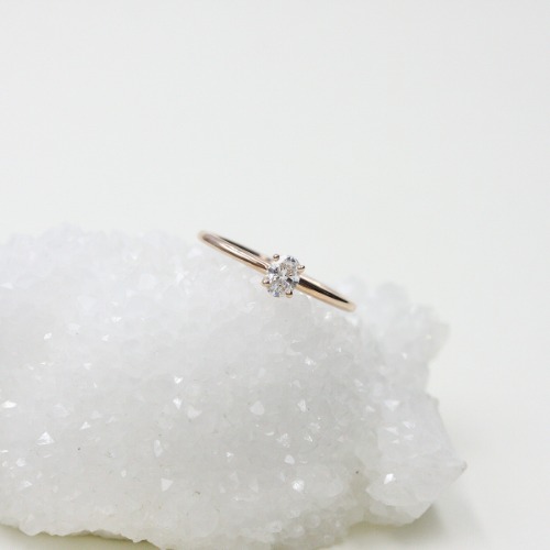 Oval Diamond Solitaire 0.2ct, 18k Rosegold